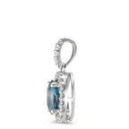 Medál 750/18 K fehér arany London kék topáz Kék, ovális, Gyémánt 0.15 ct, w-si