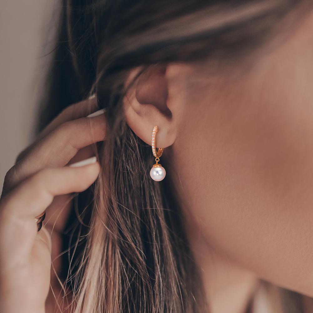 Patentzáras karika fülbevalók 750/18 K vörös arany Gyémánt 0.09 ct, 22 Kövek, tw-si [Akoya Perlen], 2 Gyöngyök 6-6.5 mm