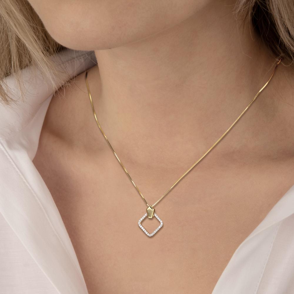 Medál 750/18 K sárga arany Gyémánt 0.10 ct, w-si
